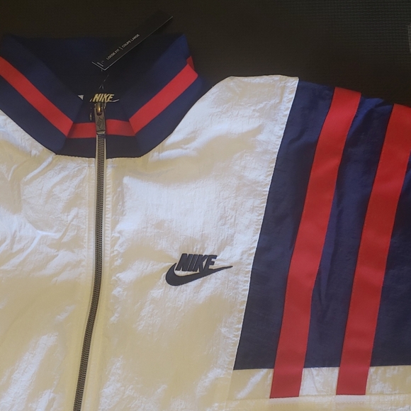 NWT NIKE SPORTWEAR RE-ISSUE MENS JACKET CJ4921-100 - Picture 3 of 11